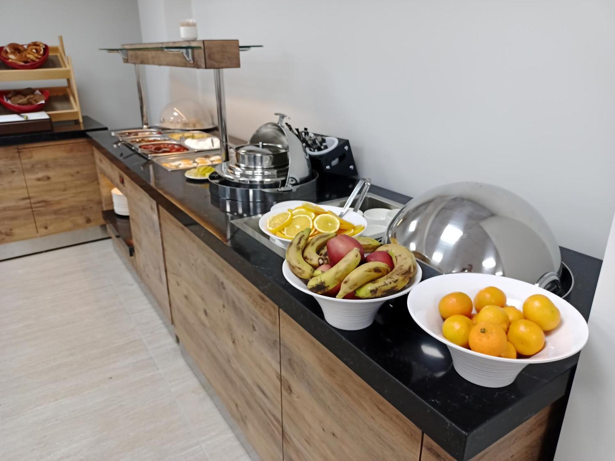 C Suites Antalia Airport Экстерьер фото